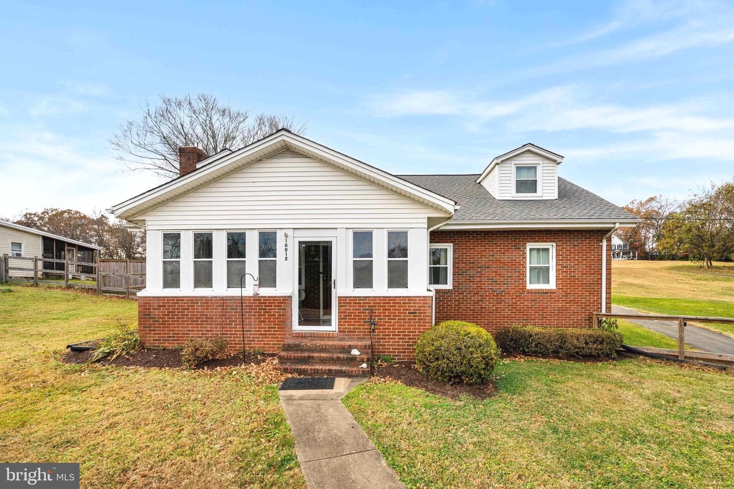 10012 Ellis Road photo 1