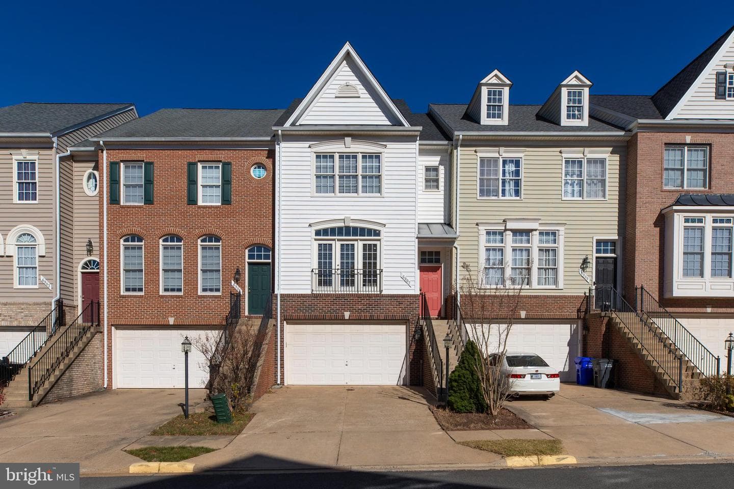 6907 Stanwick Square photo 1