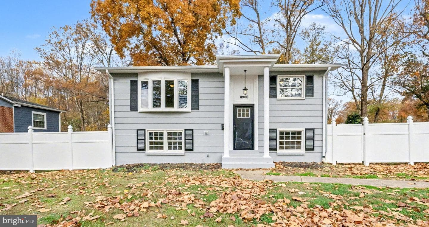 3900 Fillmore Drive photo 1