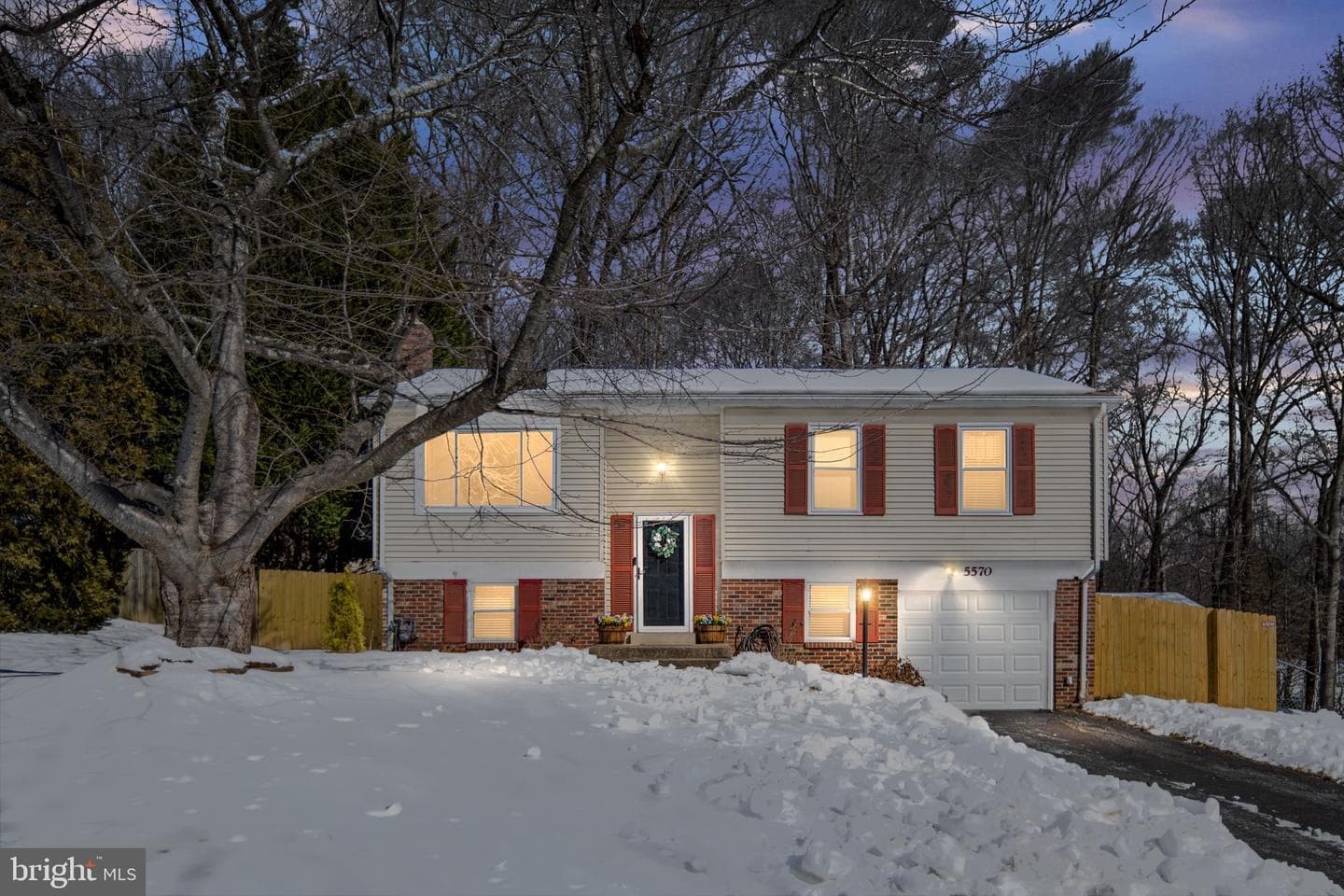 5570 Rowser Drive photo 1