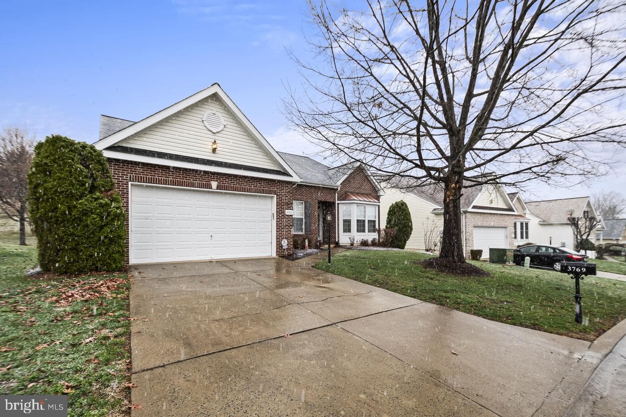 3769 Russett Maple Court
