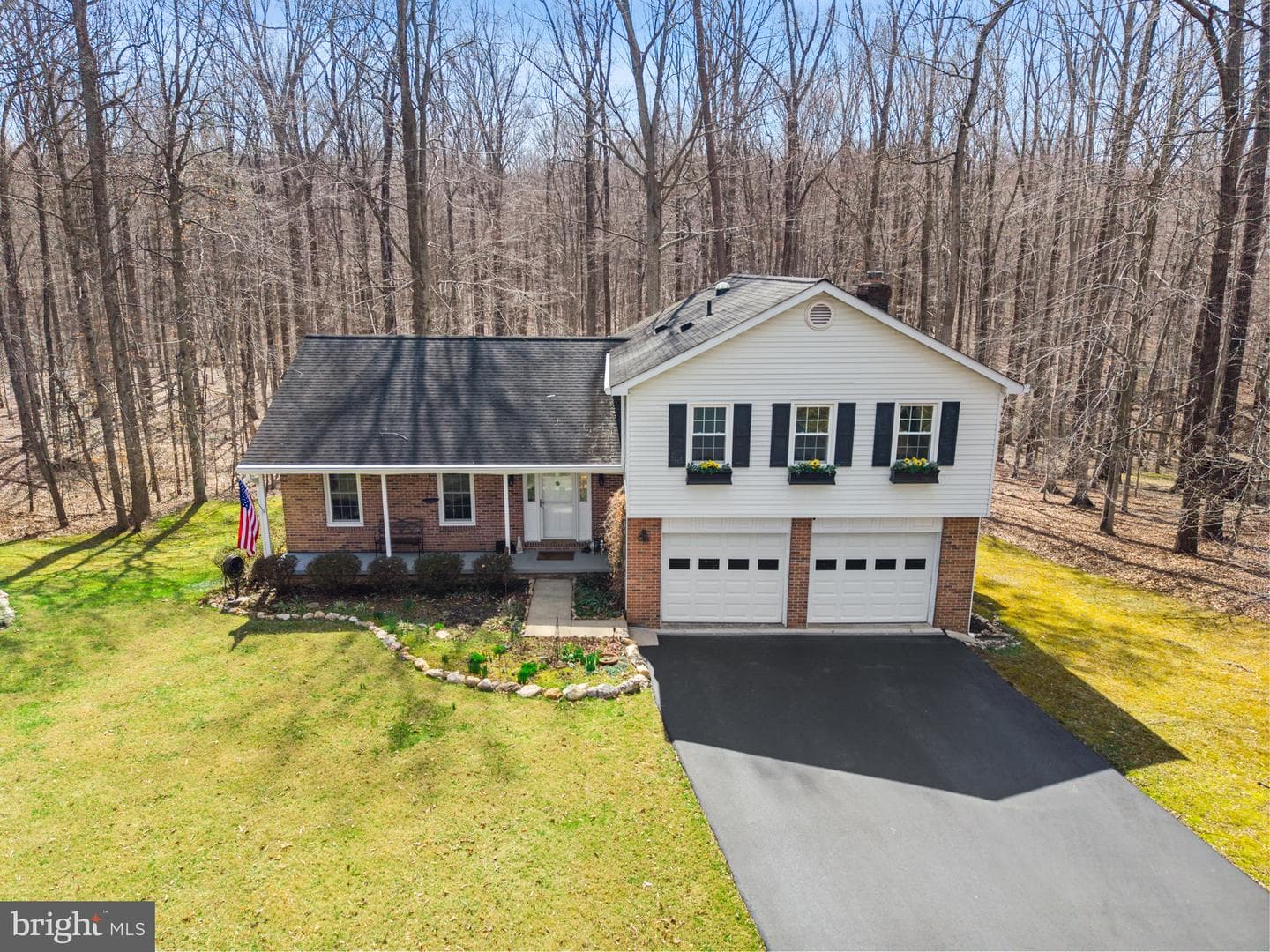 5383 Cleburne Lane photo 1