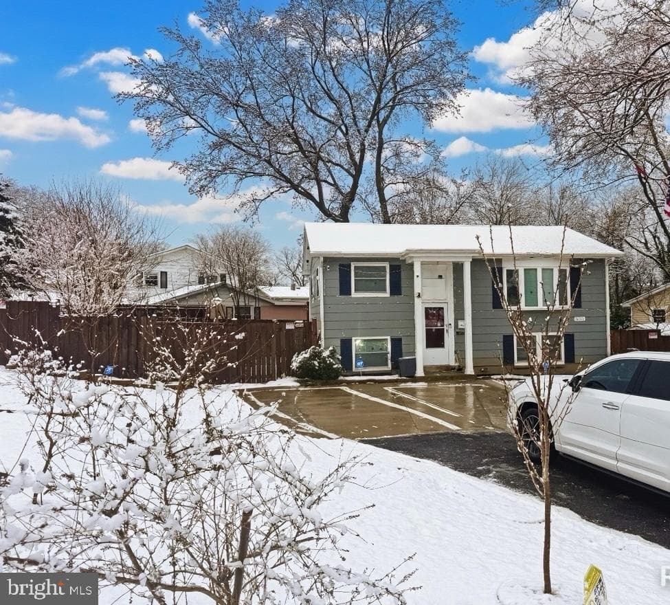 14701 Brook Drive photo 1