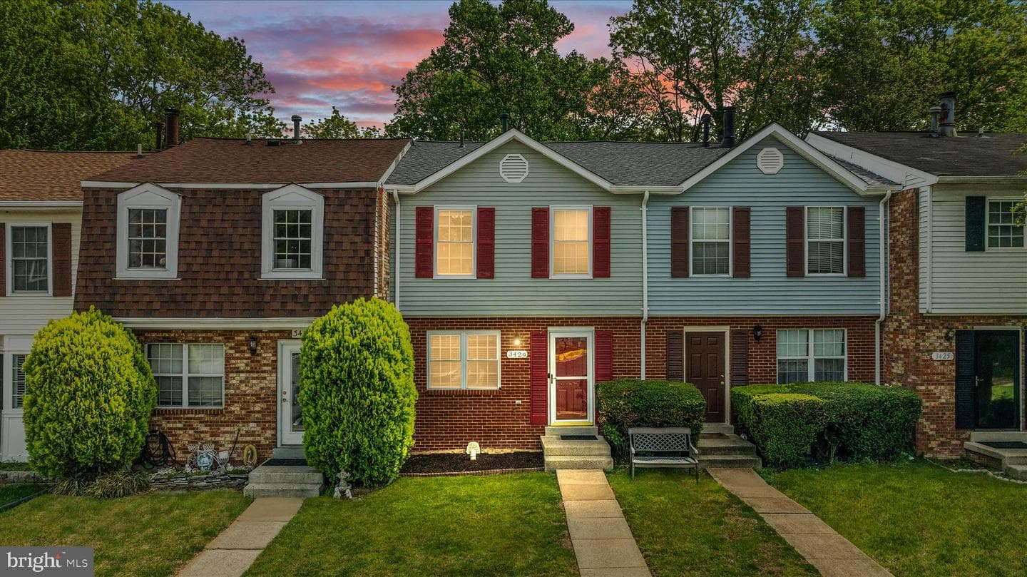 3429 Castle Hill Drive