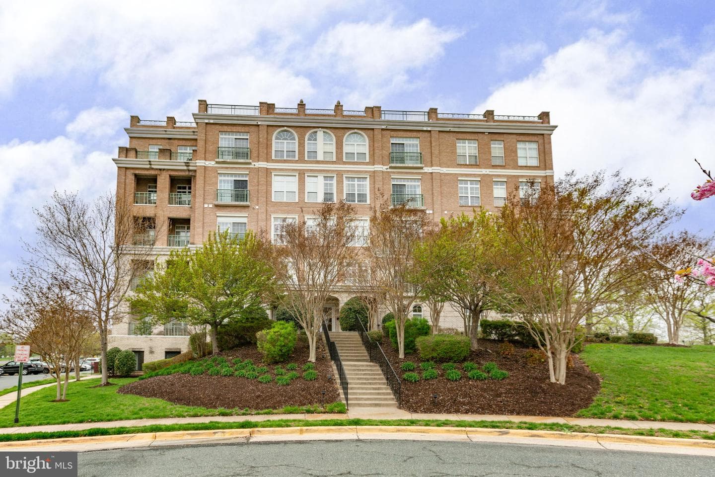 820 Belmont Bay Drive #401