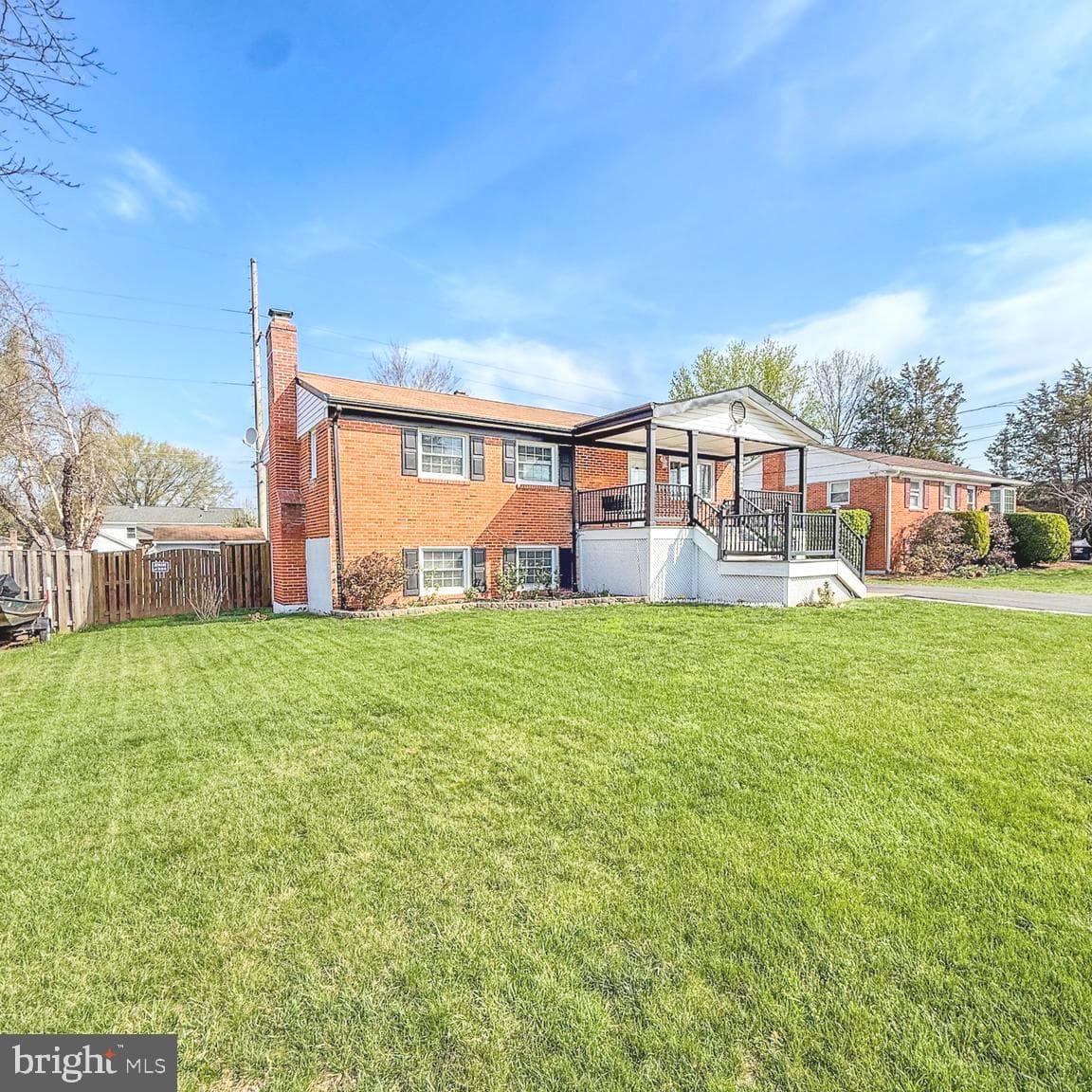 9704 Loudoun Avenue photo 1