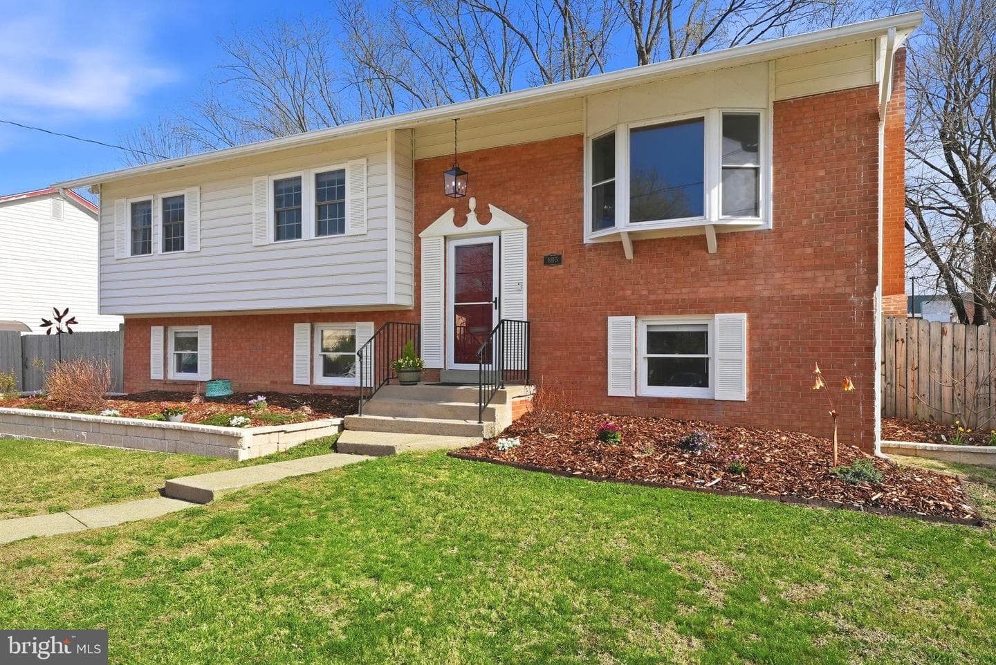 805 Norwood Lane photo 1