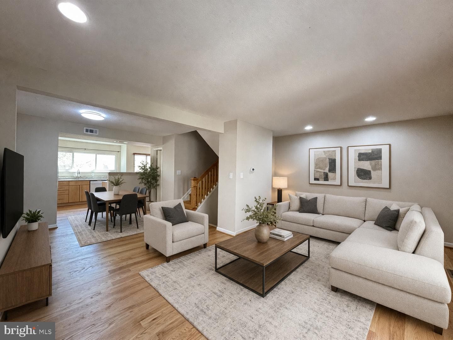 1754 Powder Horn Terrace