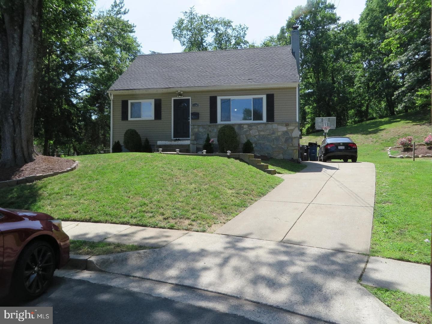 13202 Valley Drive
