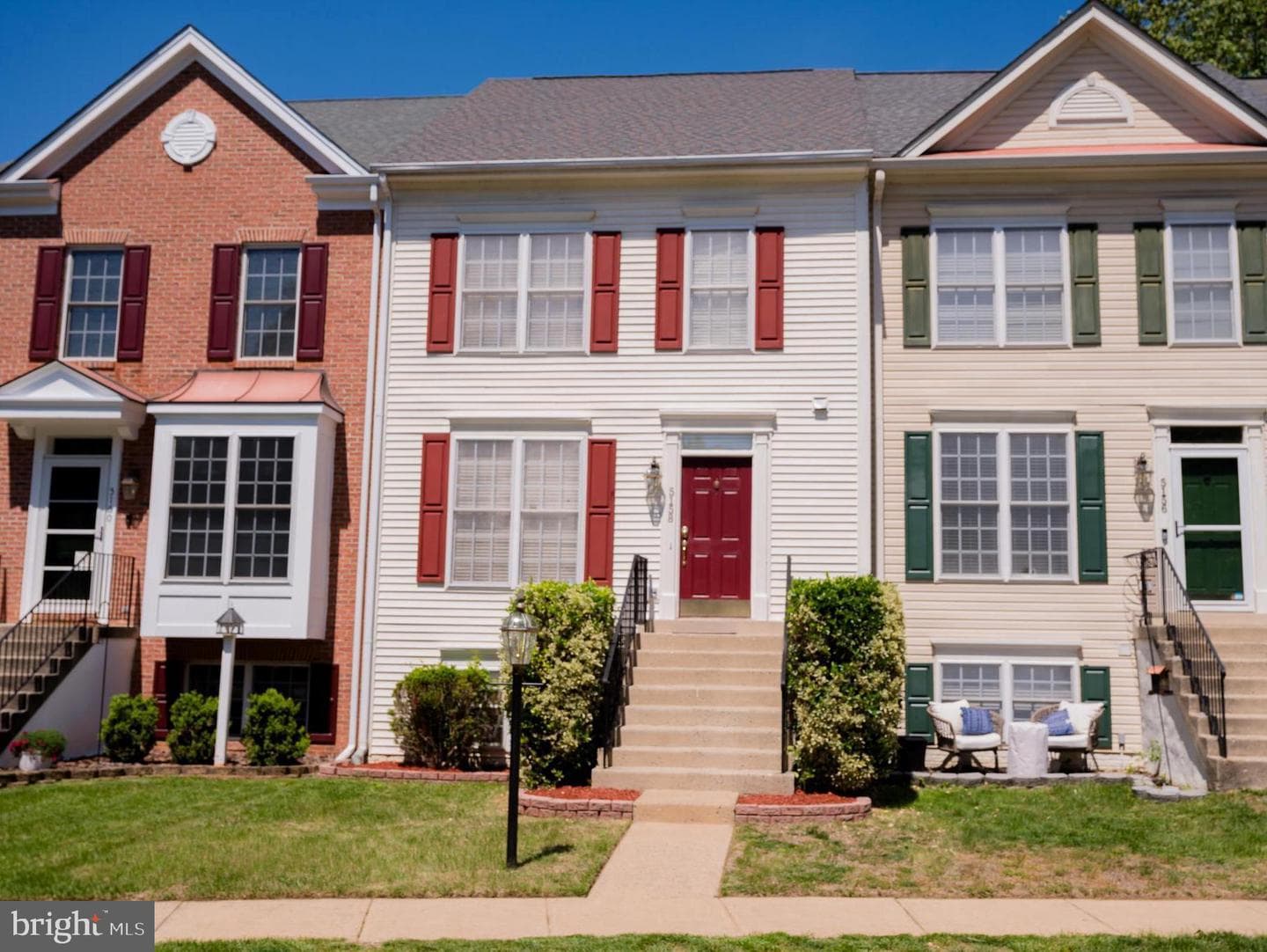 5158 Race Pointe Place