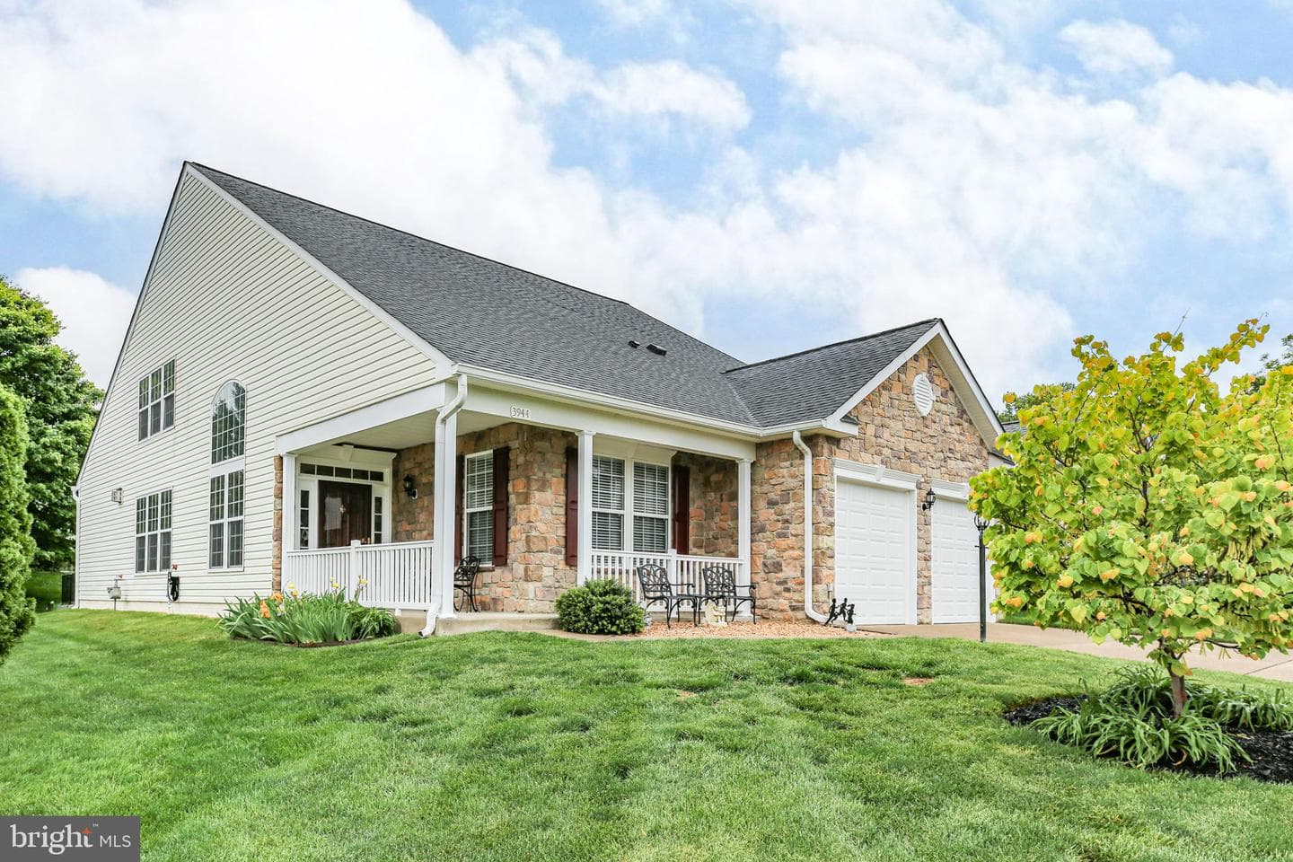 3944 Solstice Lane