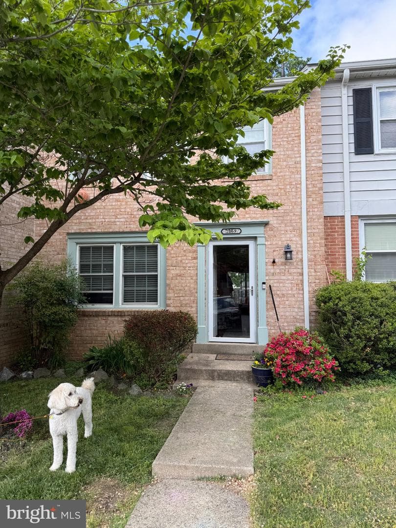 2069 Mayflower Drive #2069