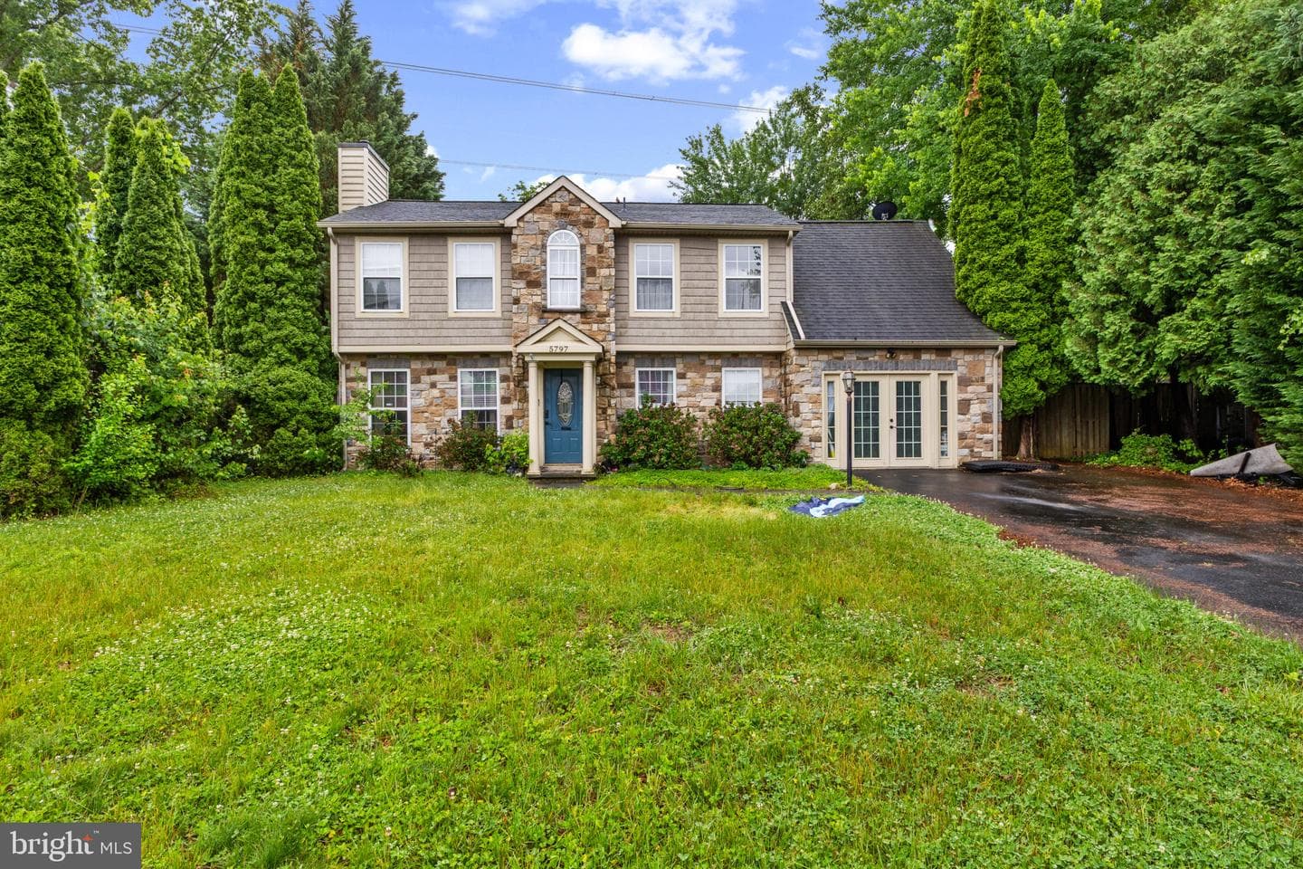 5797 Rockcliff Lane