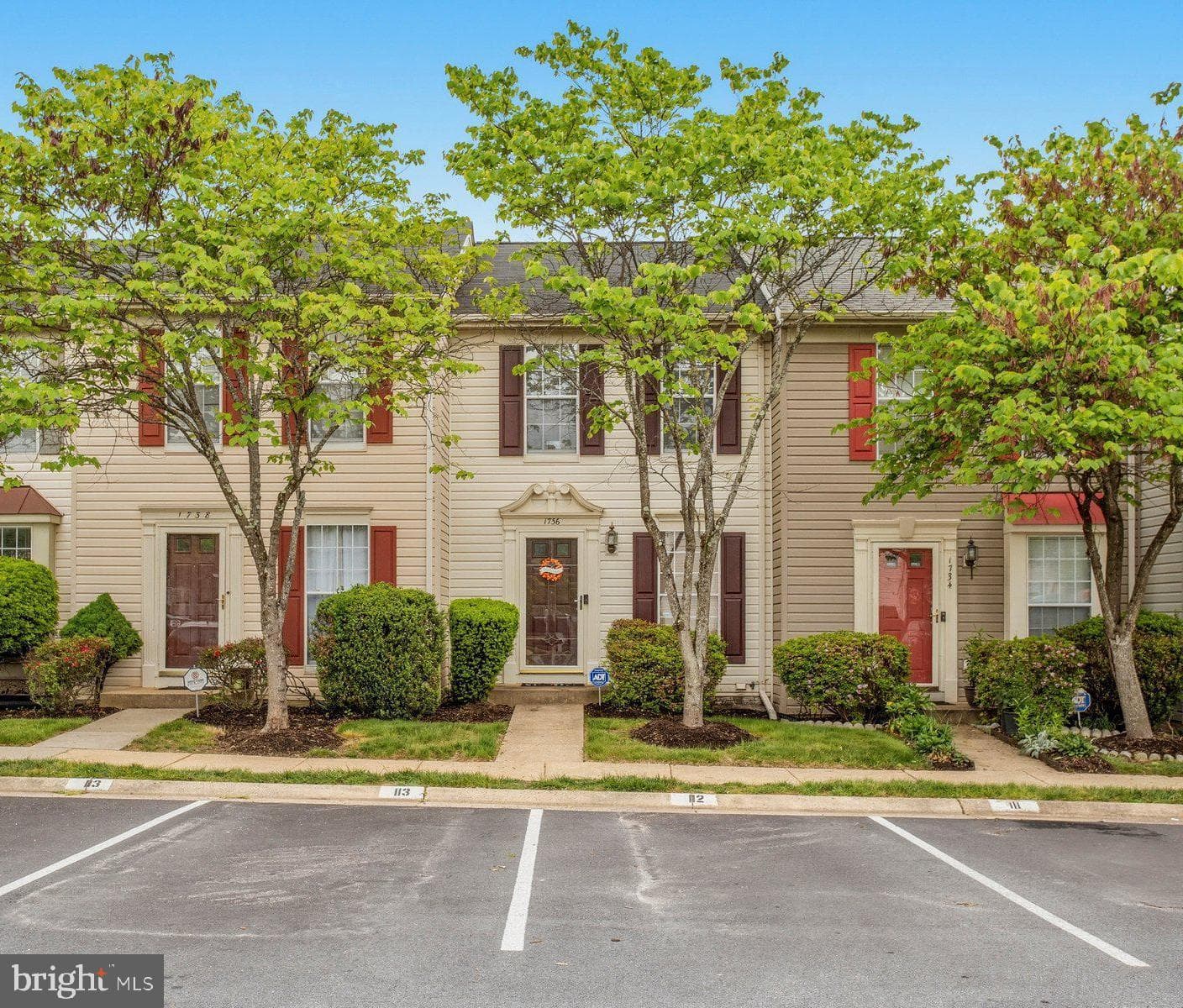 1736 Tiger Lily Circle