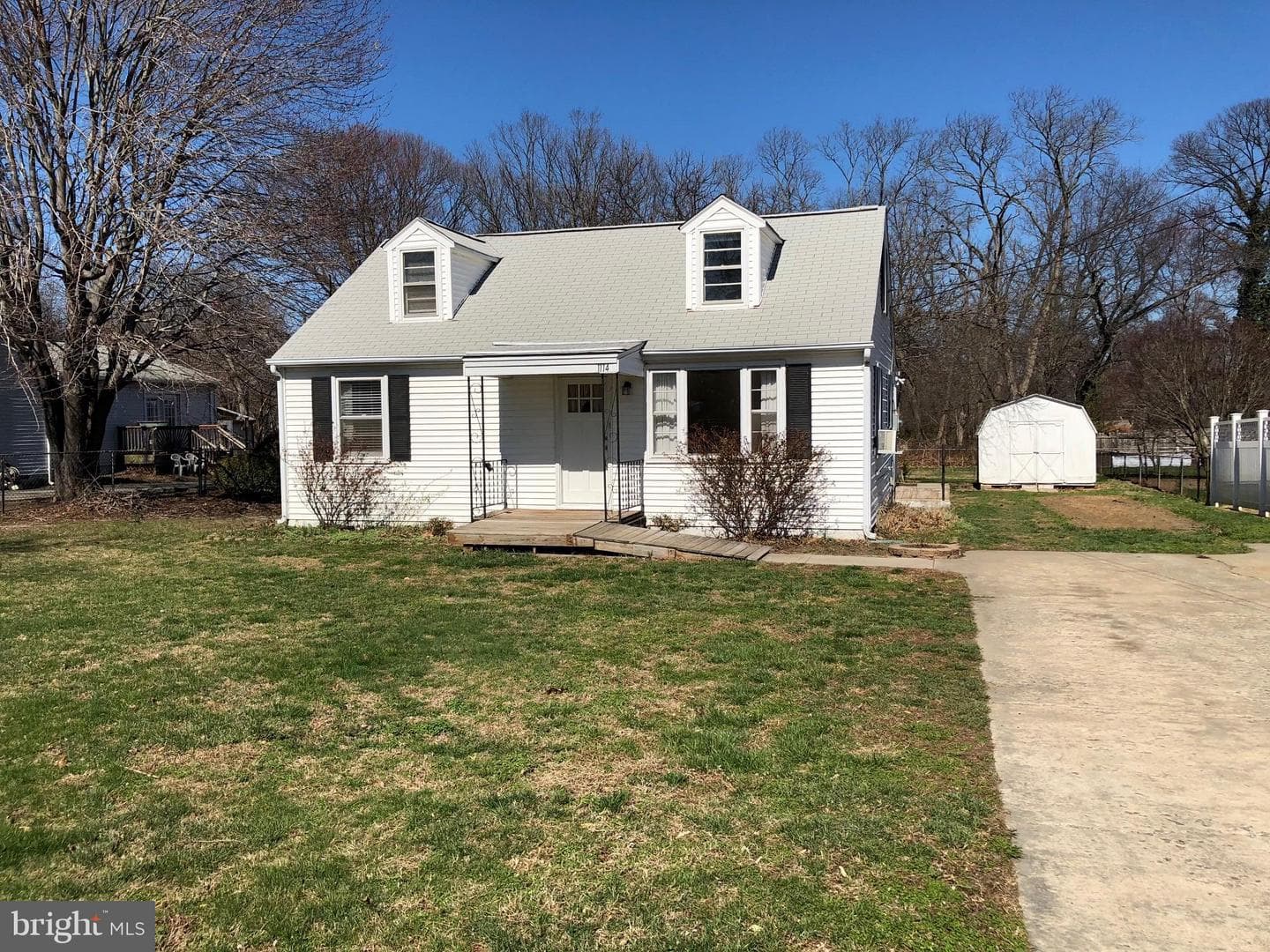 1114 Burton Street photo 1