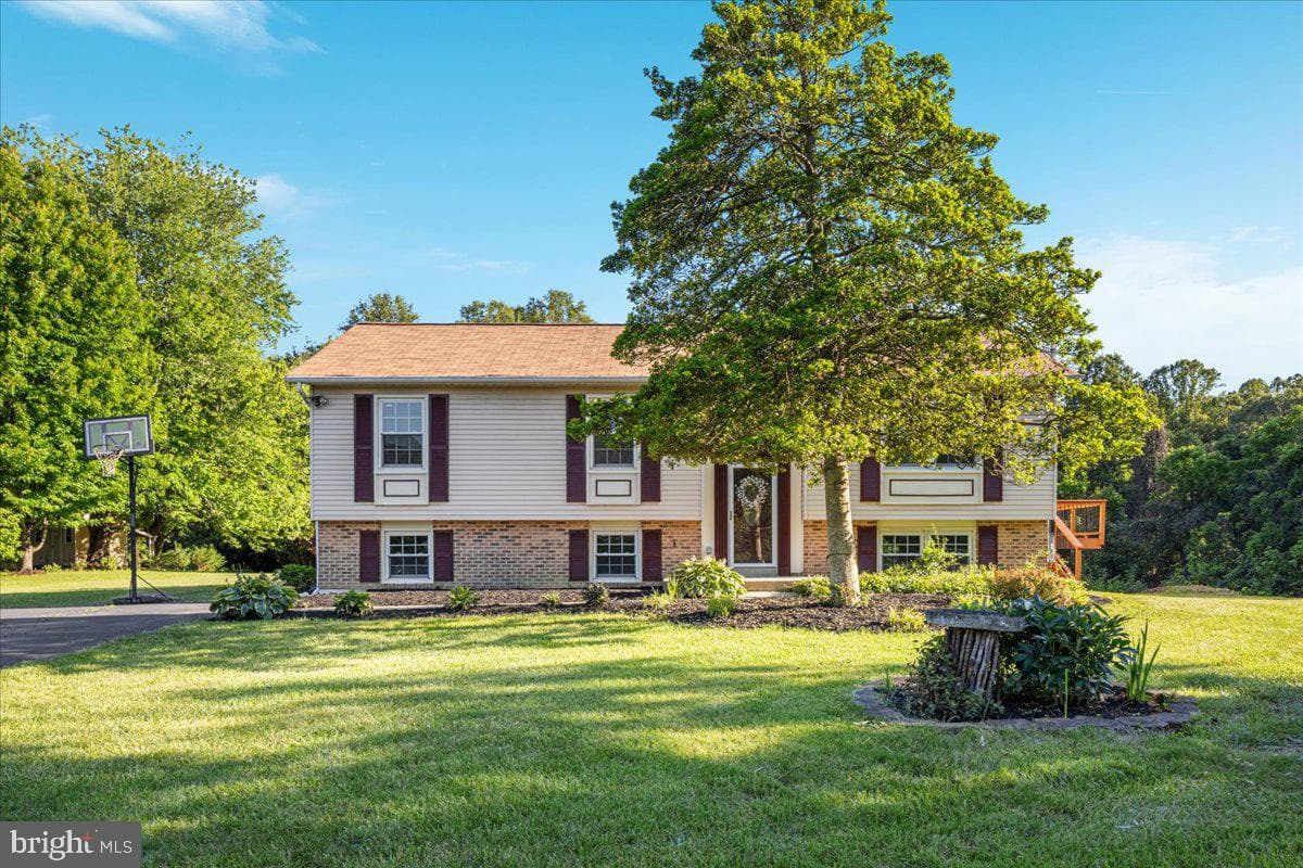 8201 Morningside Drive