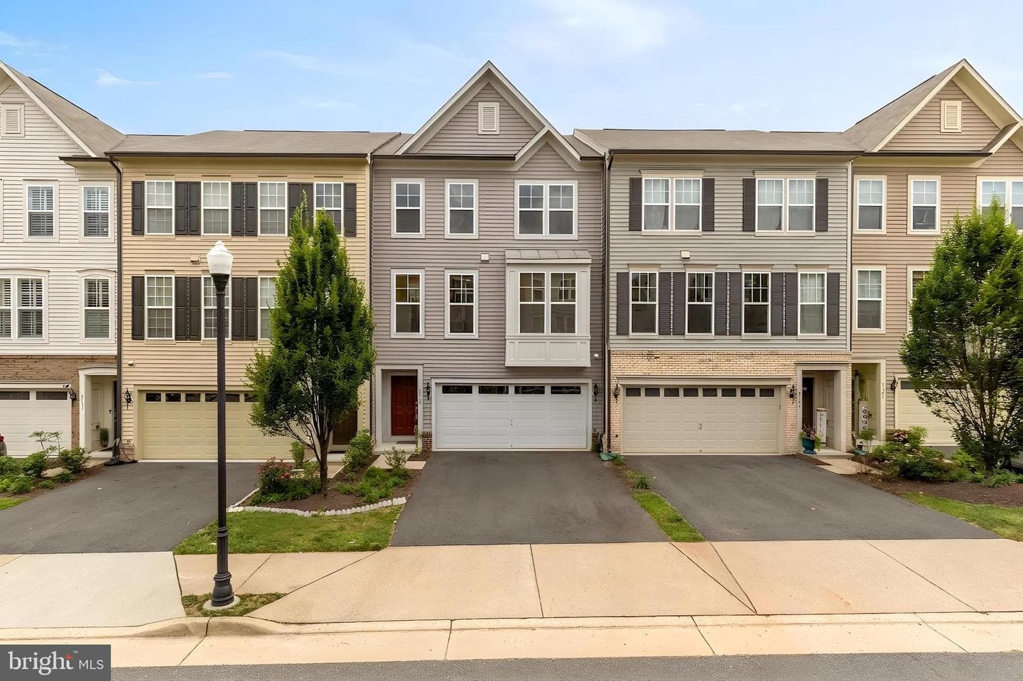 8141 Honey Bee Way, Manassas