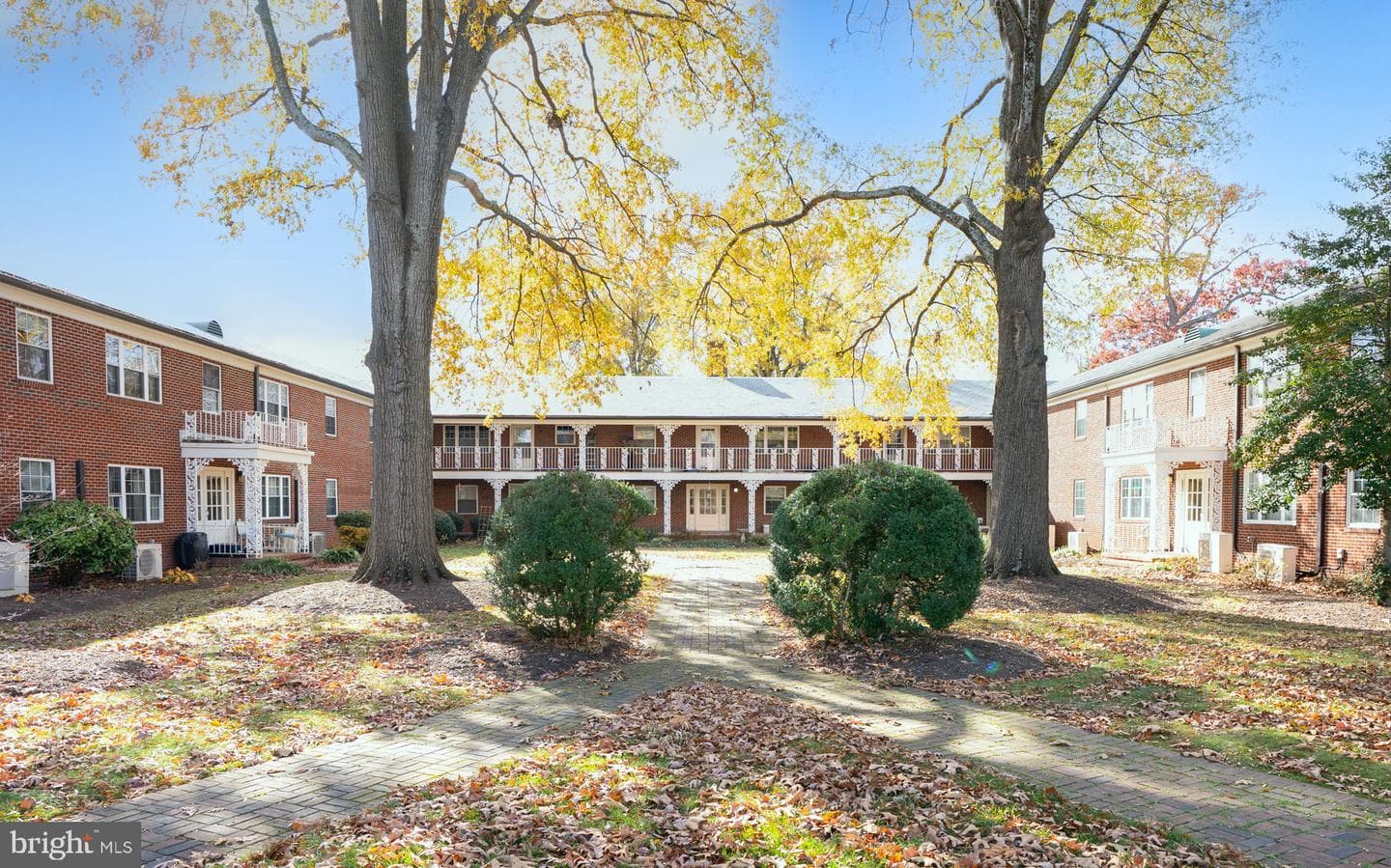 4050 Forest Hill Ave #10 photo 1