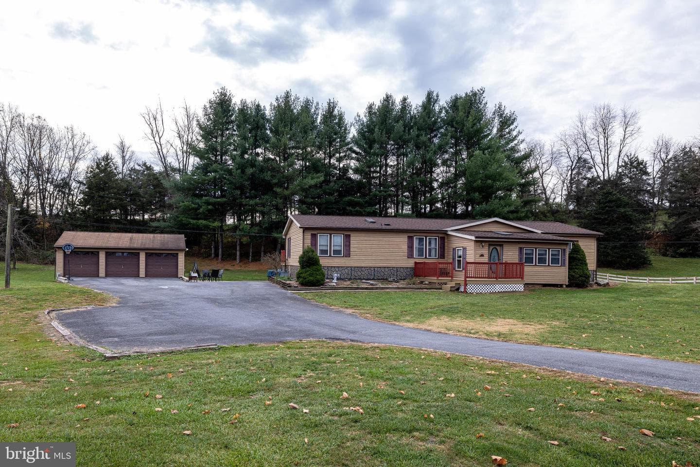 1734 Rolling Creek Lane photo 1
