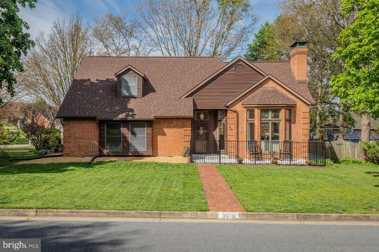 3615 Nutmeg Court photo 1