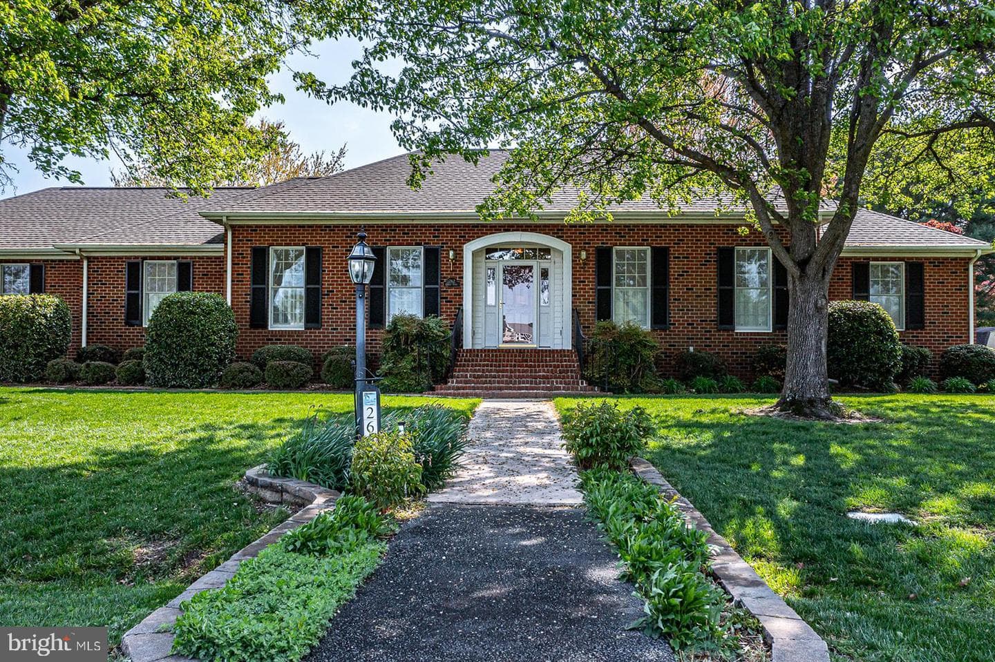 262 College Avenue photo 1