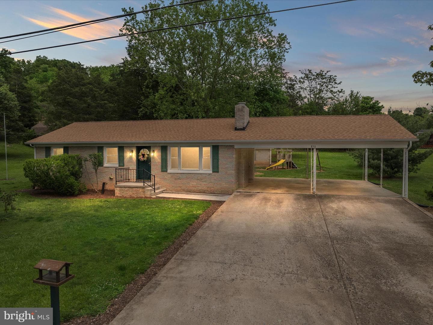850 Virginia Circle photo 1