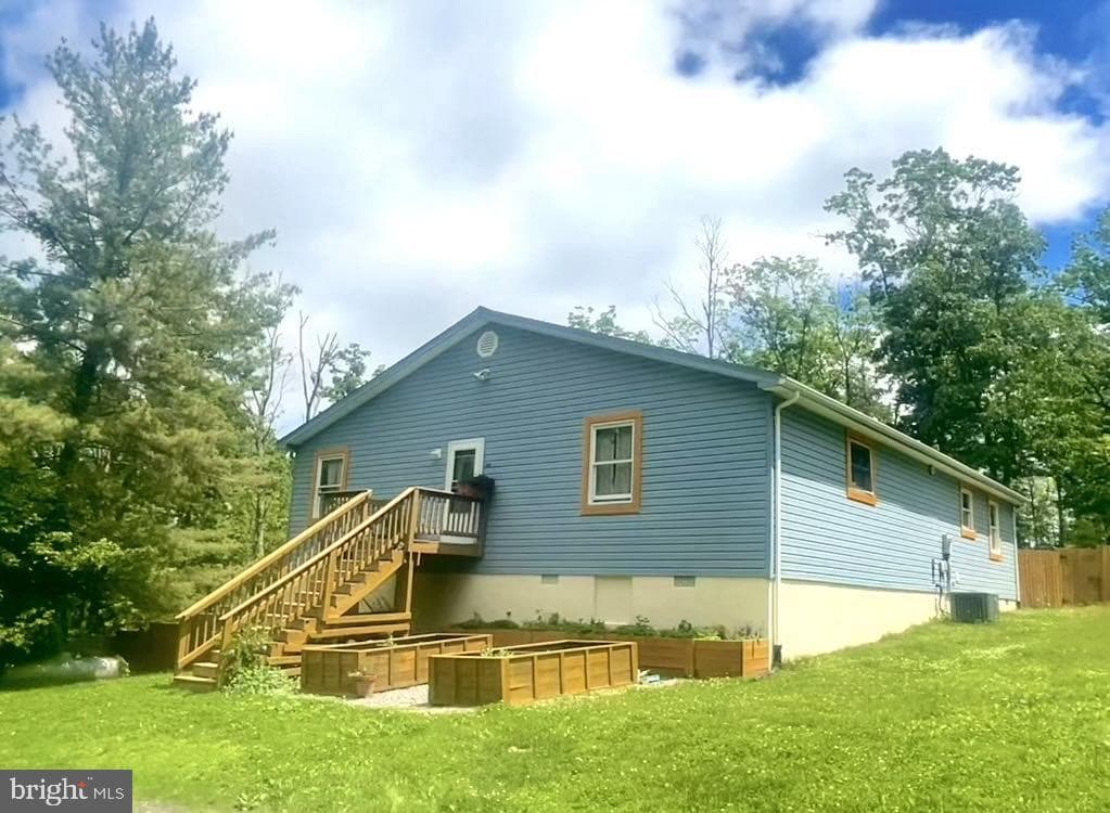 415 Rolly Road photo 1