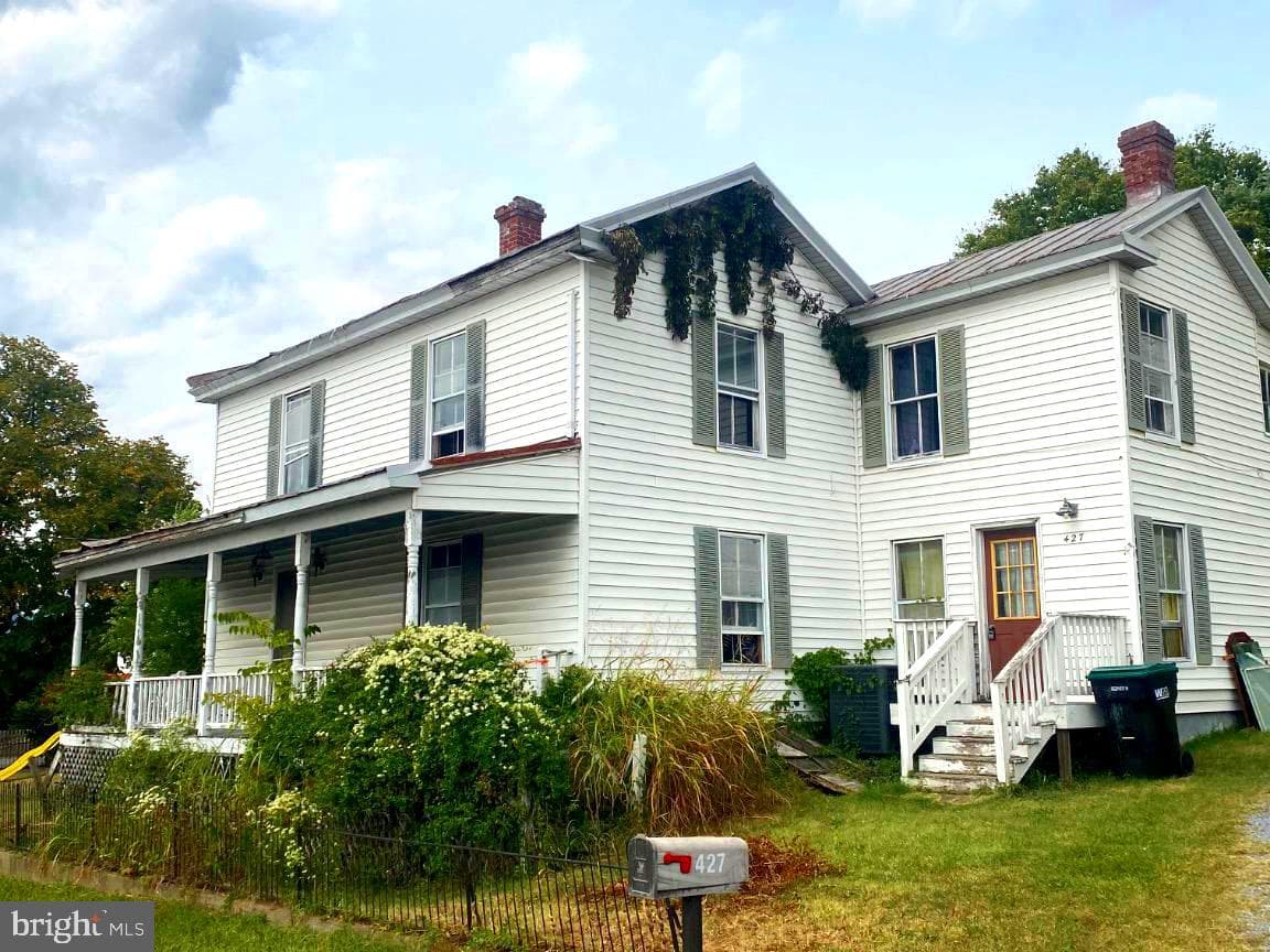 427 Thompson Street photo 1