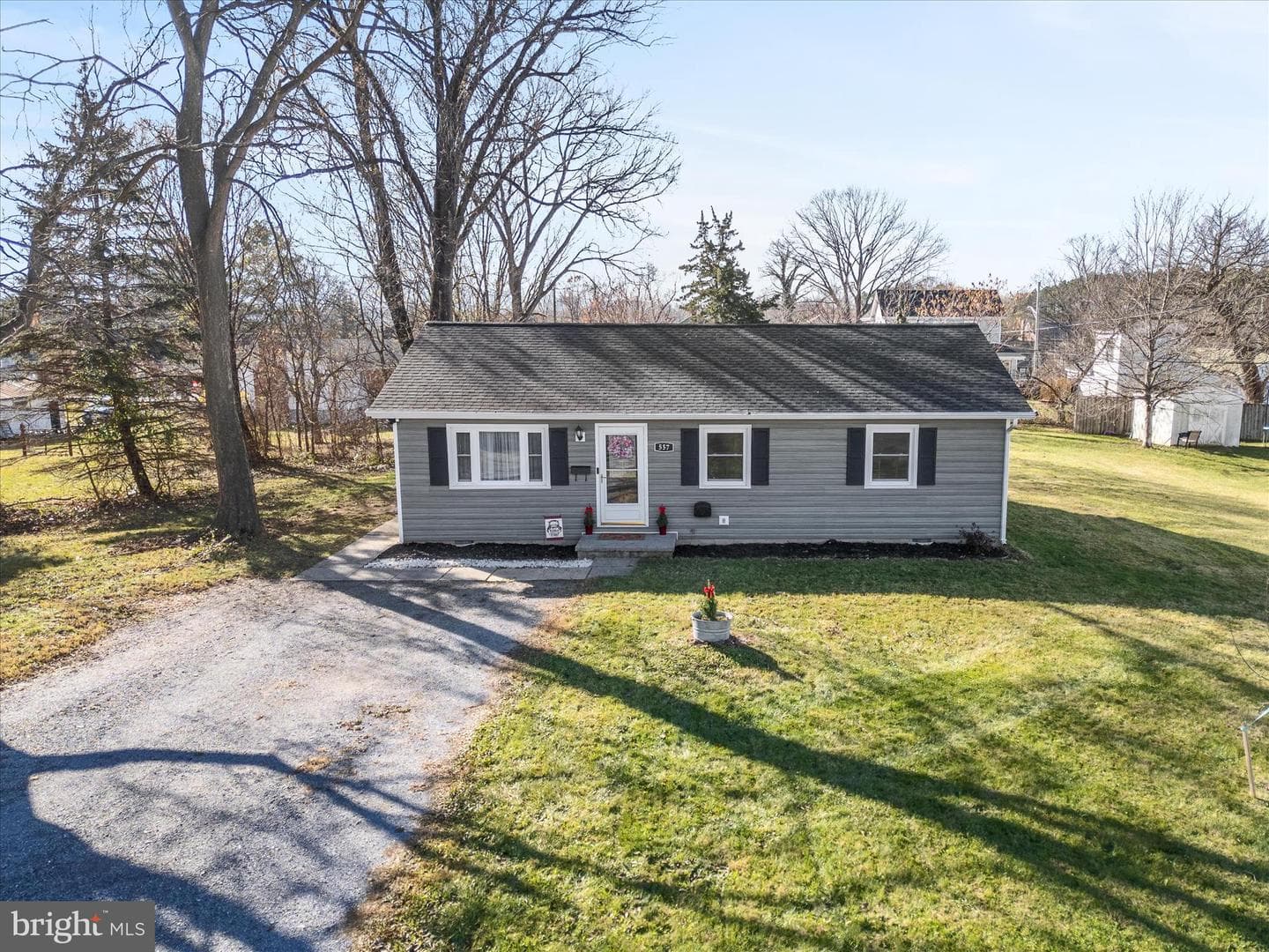 557 Ash Street photo 1