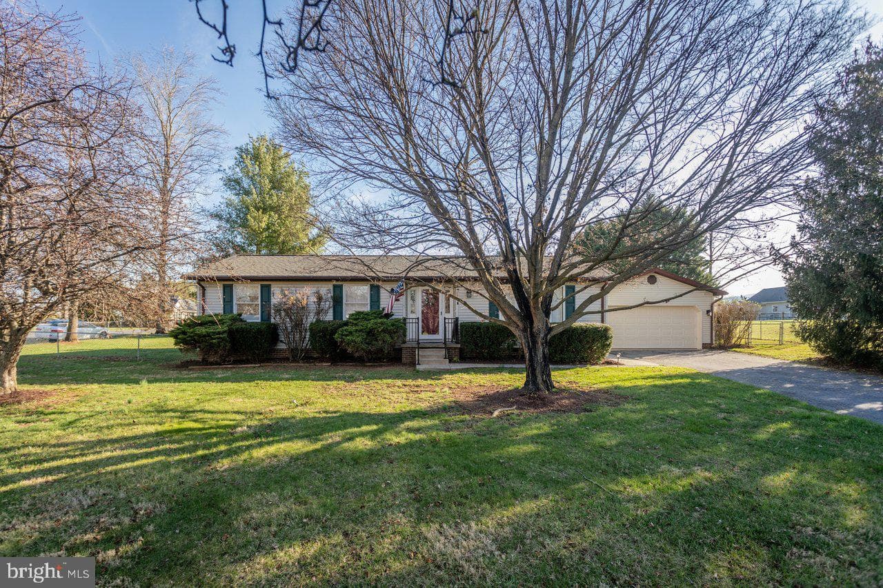 60 Marguerite Drive photo 1