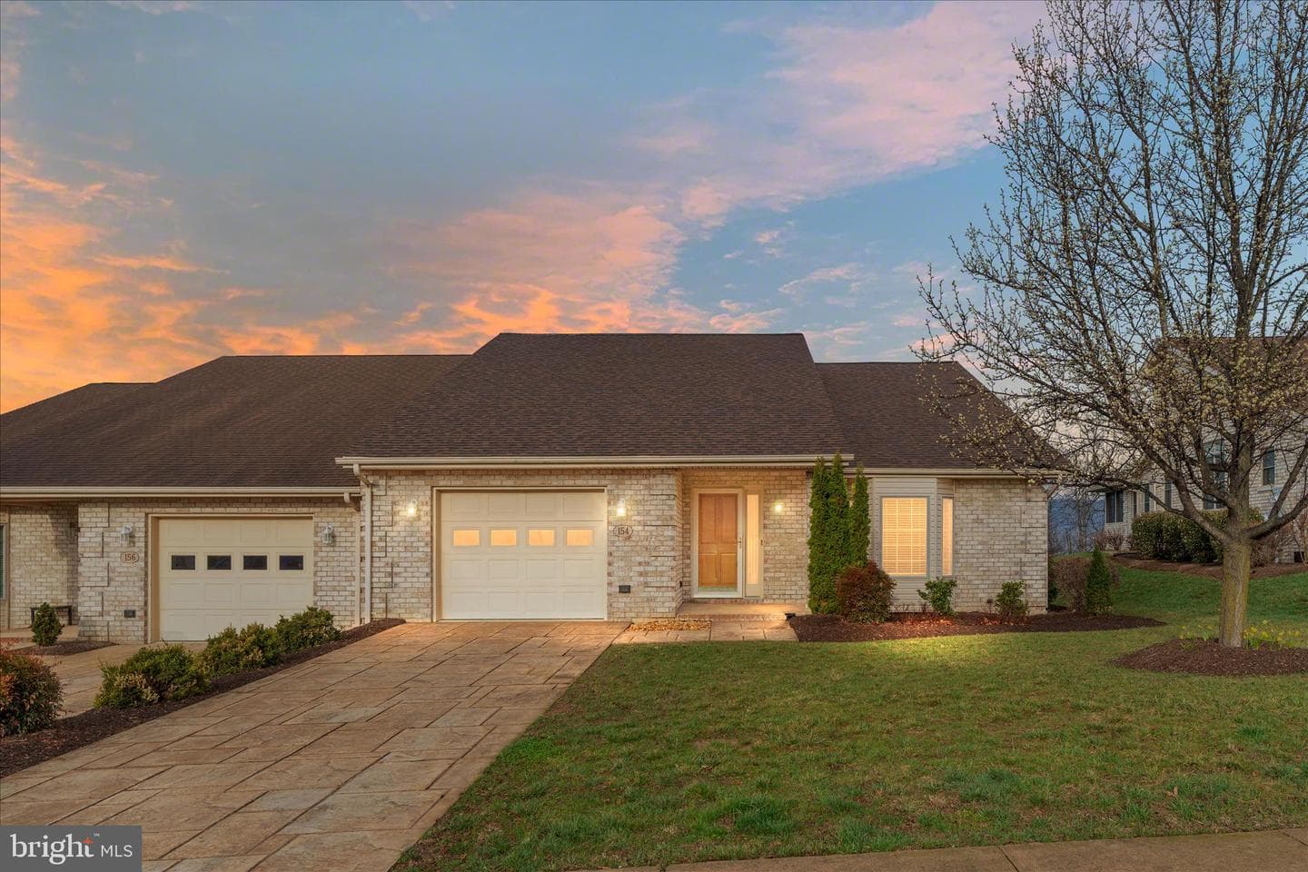 154 Daniel Court photo 1
