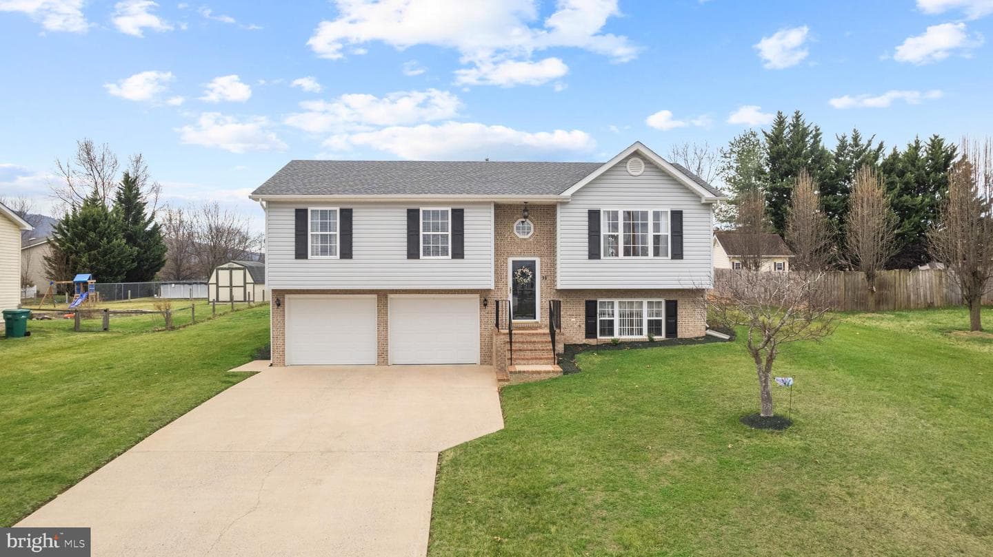 36 Ellen Drive
