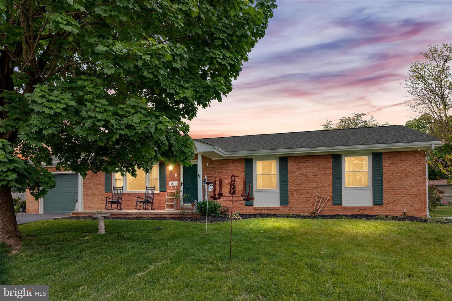 9943 Massanutten Avenue photo 1