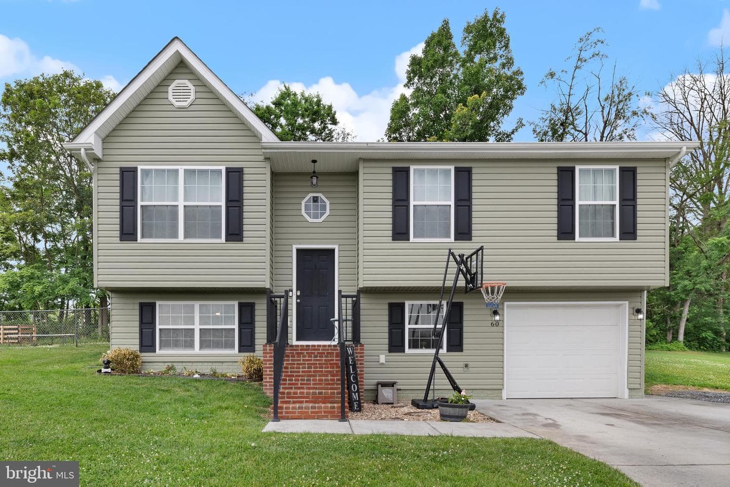 60 Lilleigh Court