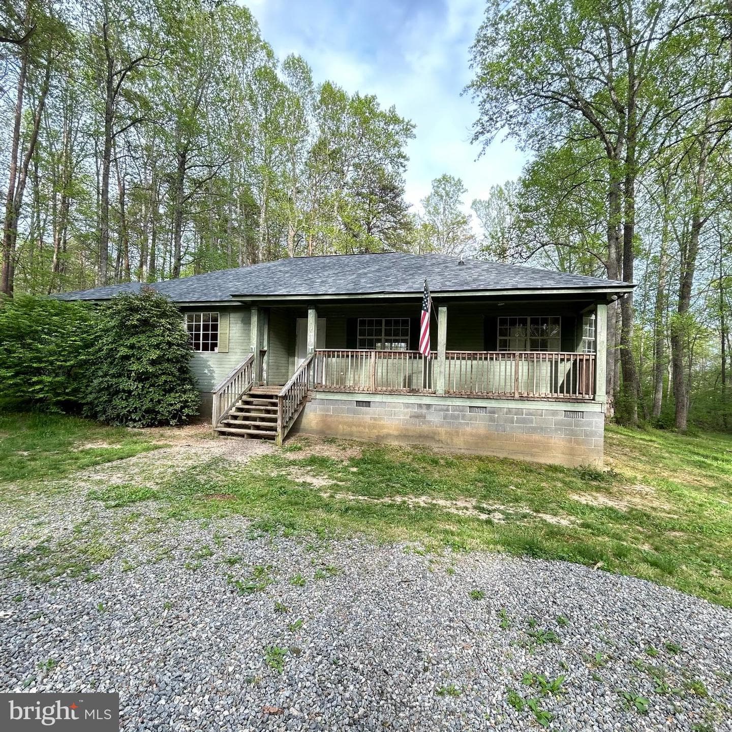 5915 Bradley Lane photo 1