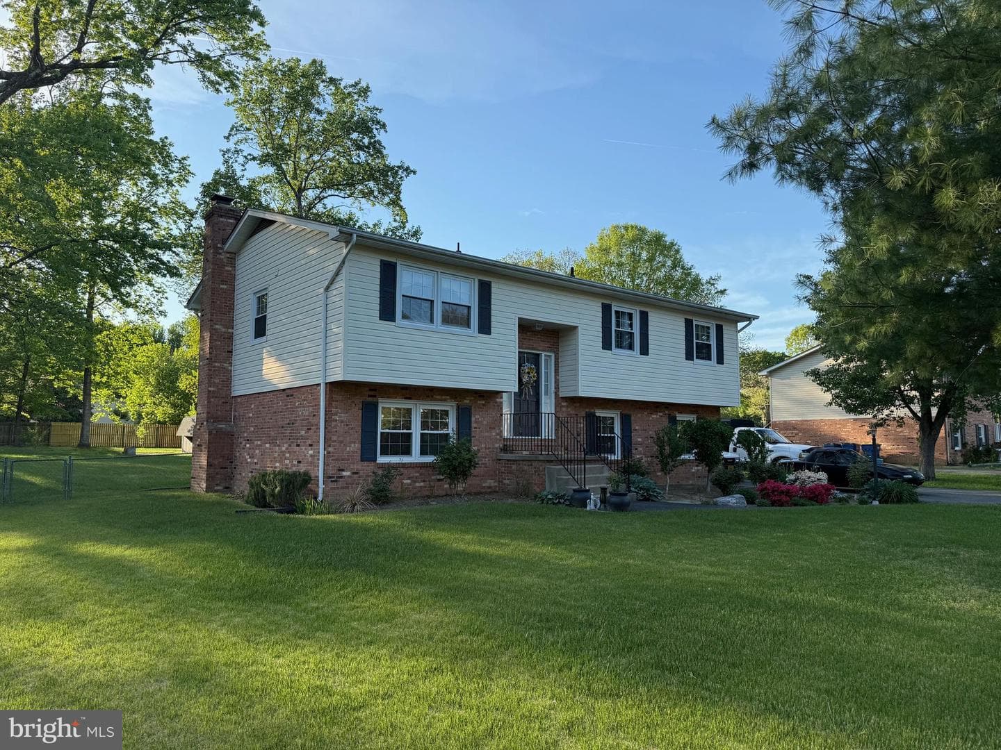 812 Lincoln Drive photo 1