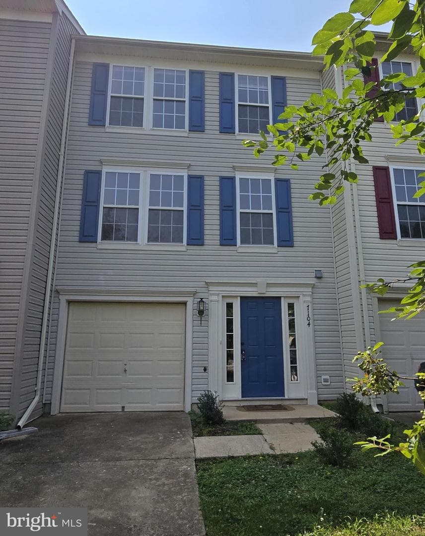 7104 Finch Lane photo 1