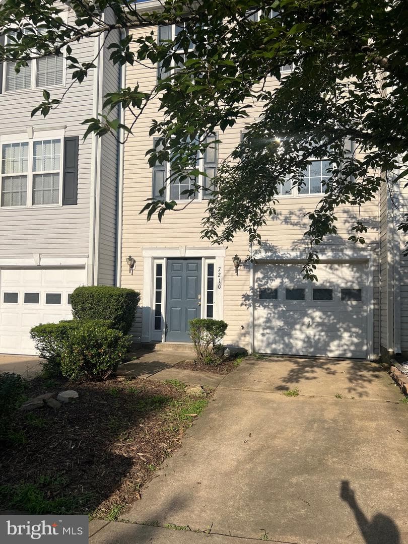 7210 Finch Lane photo 1