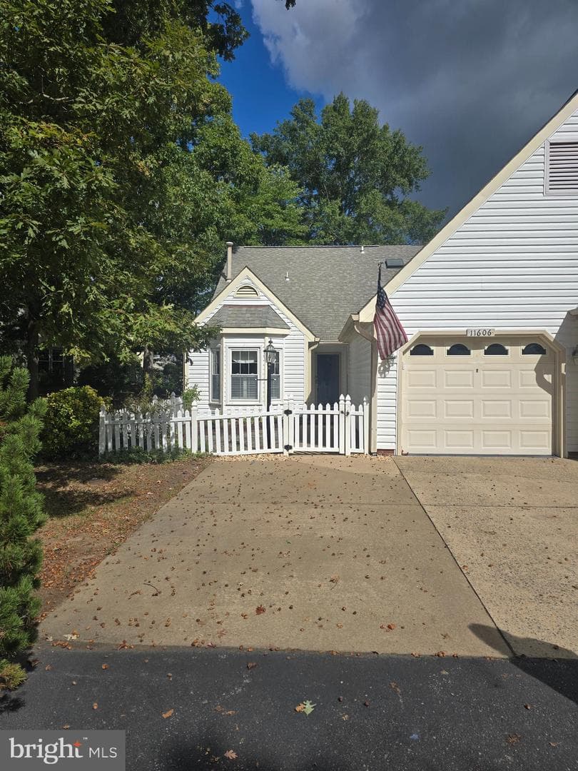 11606 Savannah Drive photo 1