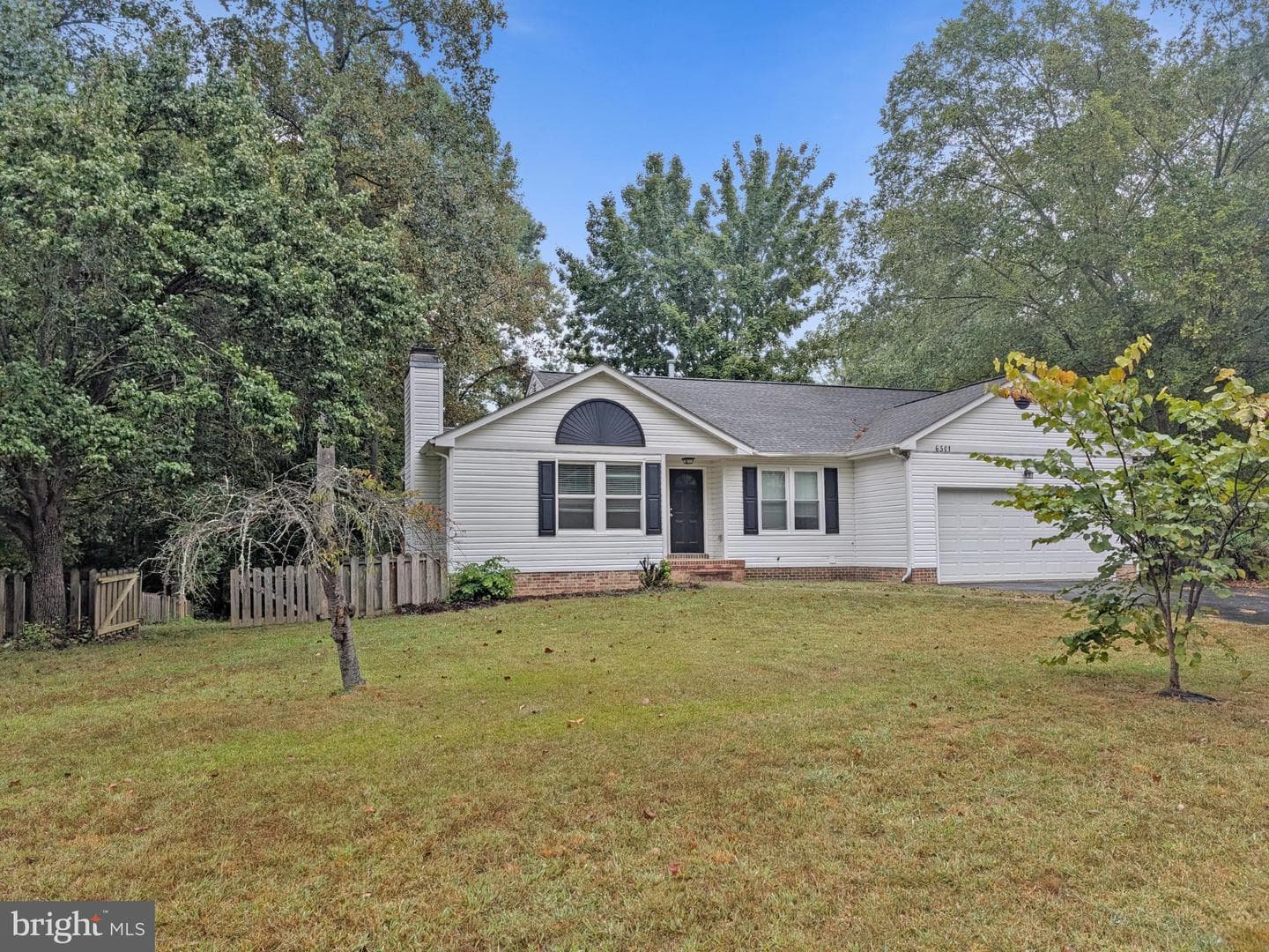 6501 Royal Oaks Drive photo 1