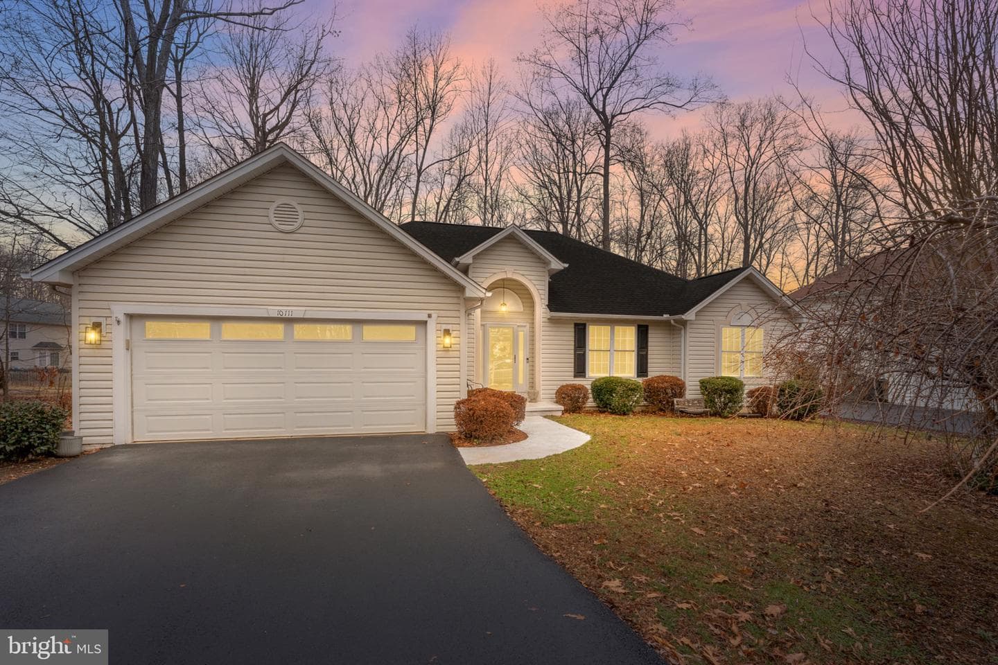 10111 Oat Lands Place photo 1