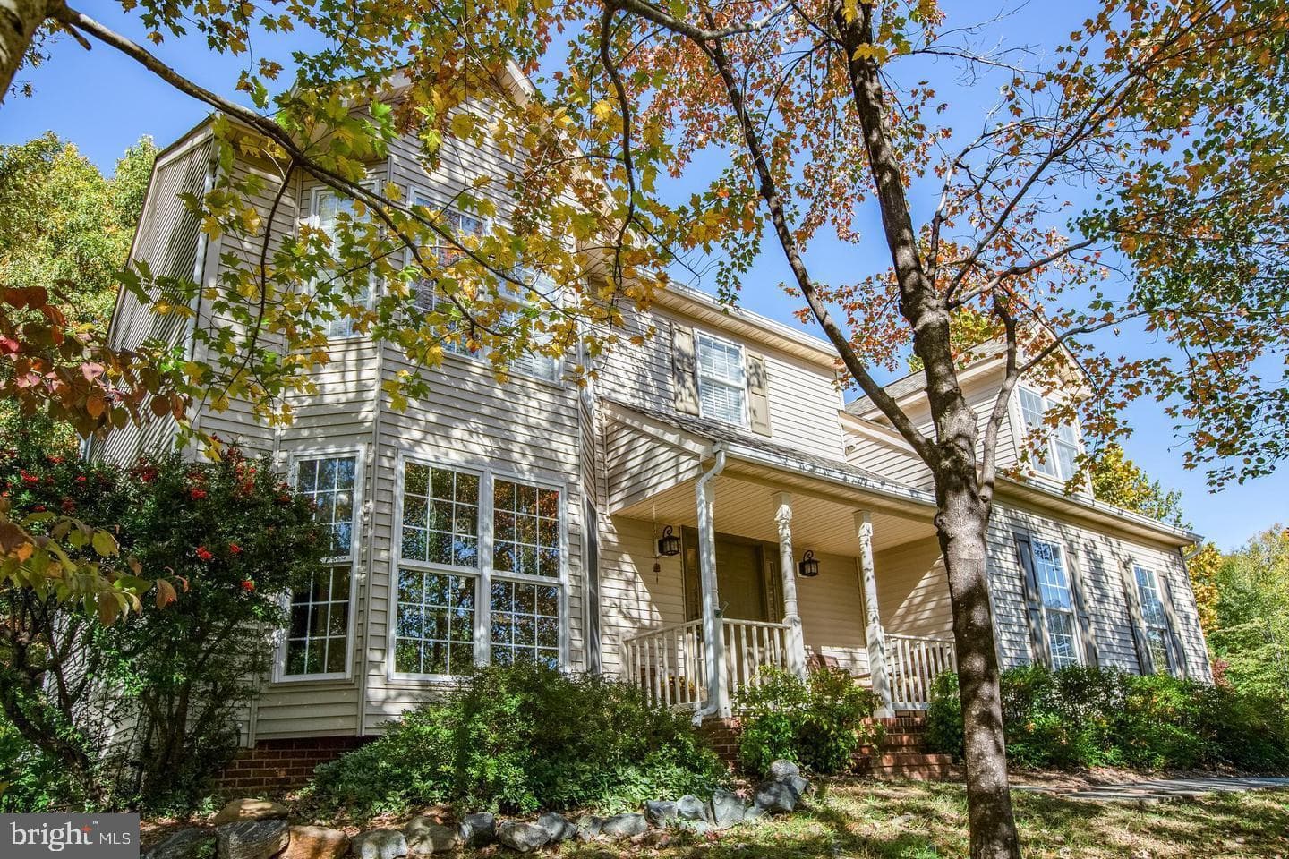 10511 Watford Lane photo 1