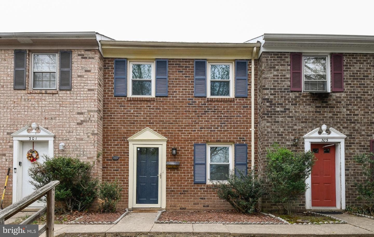 303 Olde Greenwich Drive
