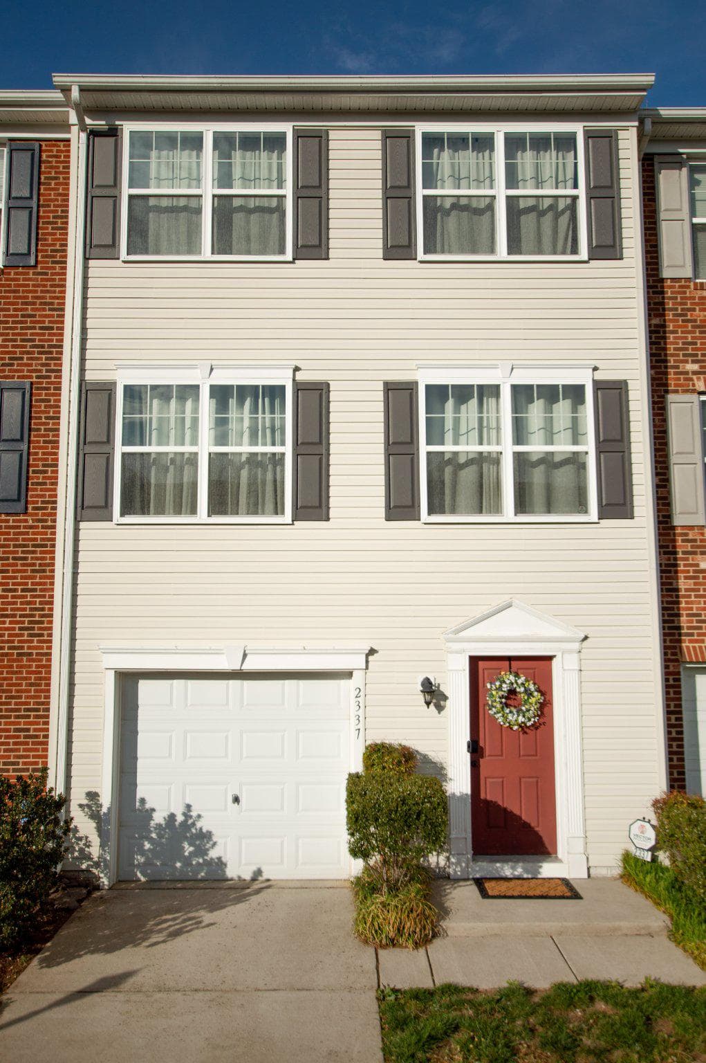 2337 Drake Lane