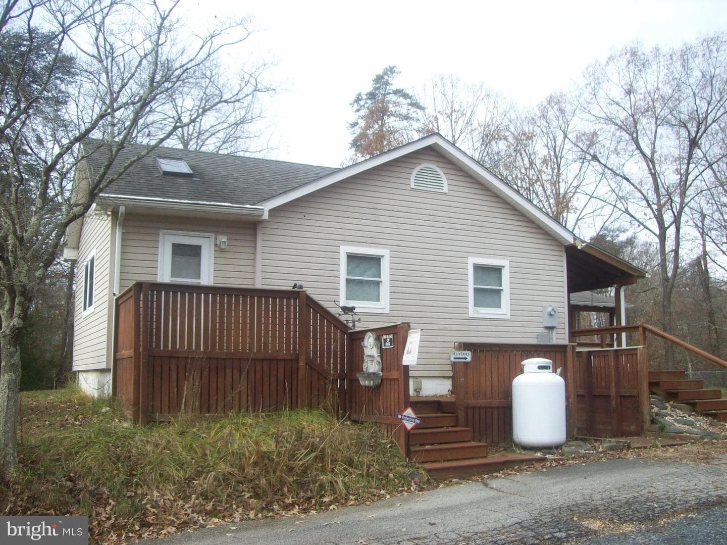 86 Quarry Road photo 1