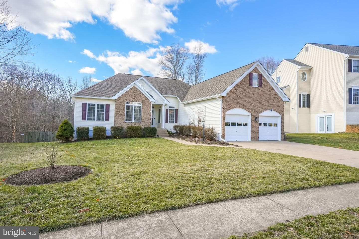 6 Cloverleaf Court photo 1