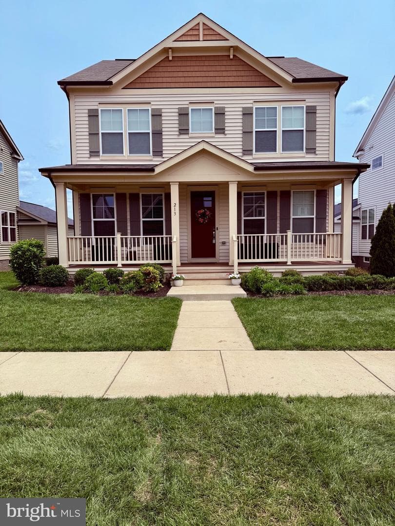 213 Foxglove Way photo 1
