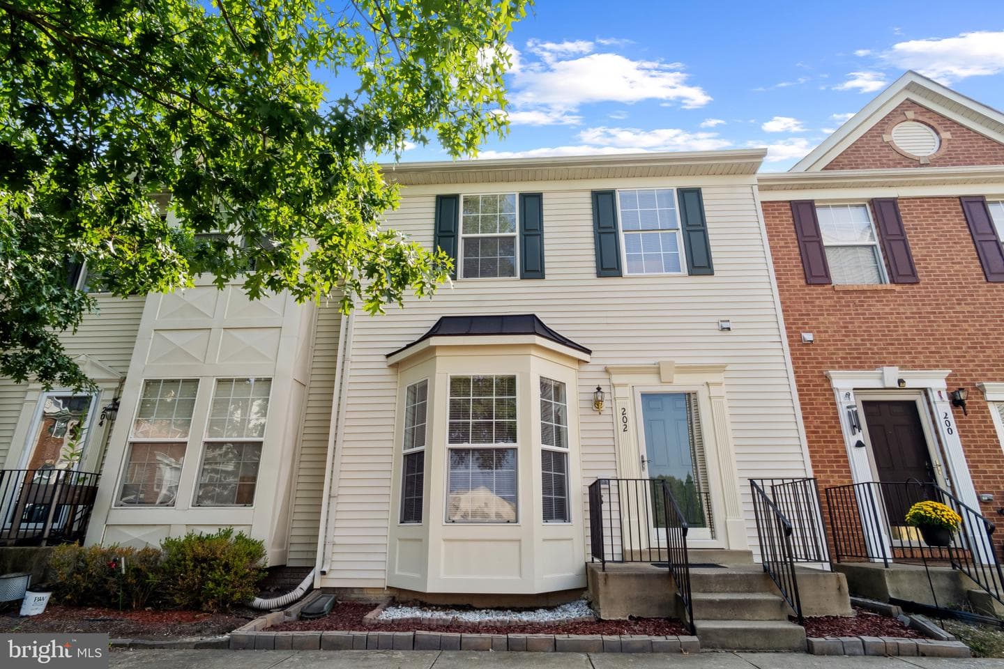 202 Langley Court photo 1