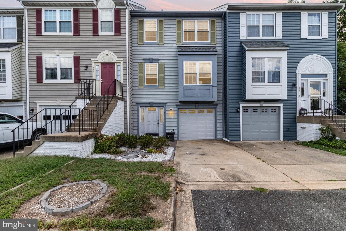 305 Backridge Court photo 1