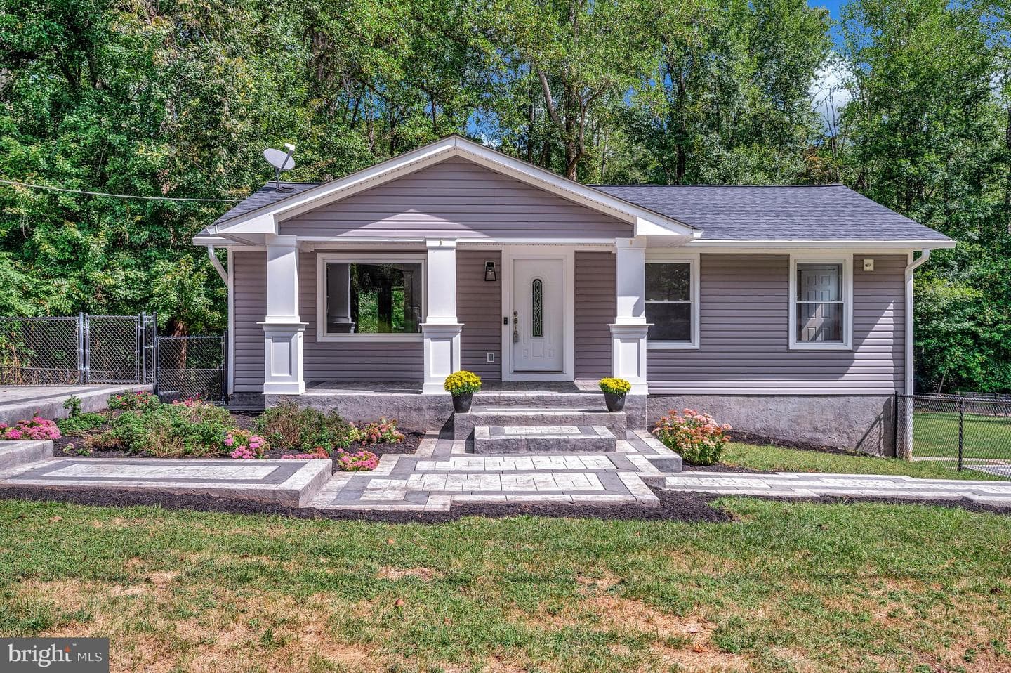 25 Turner Drive photo 1